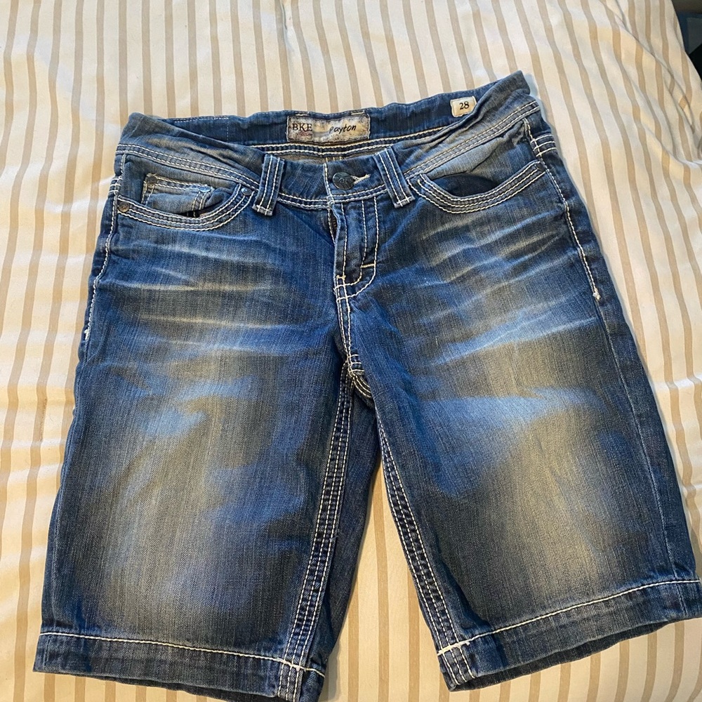 BKE shorts sz 28